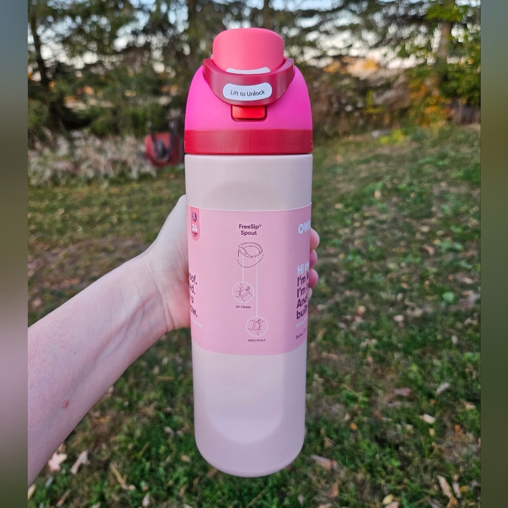 Owala 24 oz Freesip Strawberry Milk Frankenbottle